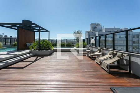 Studio à venda com 33m², 1 quarto e sem vaga Studio à venda com 33m², 1 quarto e sem vagaÁrea comum - Piscina