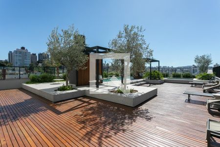 Studio à venda com 33m², 1 quarto e sem vaga Studio à venda com 33m², 1 quarto e sem vagaÁrea comum - Piscina