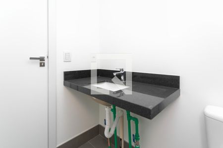 Studio à venda com 33m², 1 quarto e sem vaga Studio à venda com 33m², 1 quarto e sem vagaBanheiro