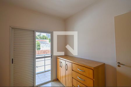 Casa de condomínio à venda com 314m², 4 quartos e 4 vagas Casa de condomínio à venda com 314m², 4 quartos e 4 vagasQuarto 1