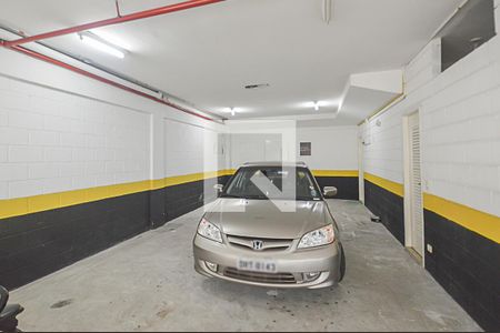 Casa de condomínio à venda com 314m², 4 quartos e 4 vagas Casa de condomínio à venda com 314m², 4 quartos e 4 vagasGaragem