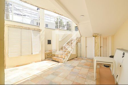 Casa de condomínio à venda com 314m², 4 quartos e 4 vagas Casa de condomínio à venda com 314m², 4 quartos e 4 vagasÁrea comum - Churrasqueira