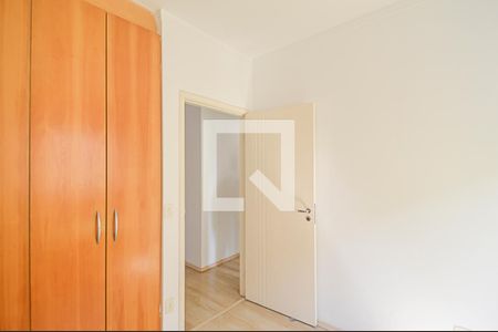 Casa de condomínio à venda com 314m², 4 quartos e 4 vagas Casa de condomínio à venda com 314m², 4 quartos e 4 vagasQuarto 2