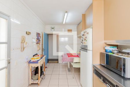 Apartamento para alugar com 215m², 4 quartos e 2 vagas Apartamento para alugar com 215m², 4 quartos e 2 vagasCozinha