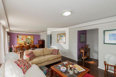 Apartamento para alugar com 215m², 4 quartos e 2 vagas Apartamento para alugar com 215m², 4 quartos e 2 vagasSala