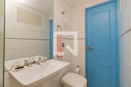 Apartamento para alugar com 215m², 4 quartos e 2 vagas Apartamento para alugar com 215m², 4 quartos e 2 vagasBanheiro da Suíte 2