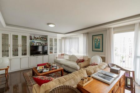 Apartamento para alugar com 215m², 4 quartos e 2 vagas Apartamento para alugar com 215m², 4 quartos e 2 vagasSala