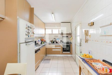 Apartamento para alugar com 215m², 4 quartos e 2 vagas Apartamento para alugar com 215m², 4 quartos e 2 vagasCozinha