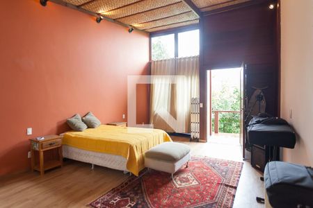 Casa de condomínio à venda com 350m², 3 quartos e 2 vagas Casa de condomínio à venda com 350m², 3 quartos e 2 vagassuite hospedes