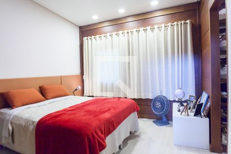 Casa de condomínio à venda com 350m², 3 quartos e 2 vagas Casa de condomínio à venda com 350m², 3 quartos e 2 vagasSuíte 1