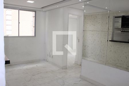 Sala de apartamento à venda com 2 quartos, 45m² em Guarulhos, Guarulhos