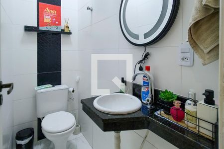 Lavabo de casa de condomínio para alugar com 2 quartos, 60m² em Maracanã, Praia Grande