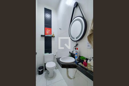 Lavabo de casa de condomínio para alugar com 2 quartos, 60m² em Maracanã, Praia Grande