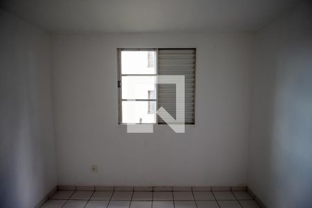 Quarto 1 de apartamento para alugar com 2 quartos, 42m² em Itaim Paulista, São Paulo