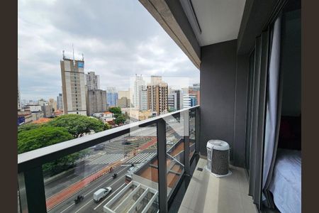 Varanda  de kitnet/studio à venda com 1 quarto, 32m² em Paraíso, São Paulo