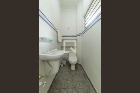 Lavabo de casa para alugar com 3 quartos, 340m² em Vila Cordeiro, São Paulo