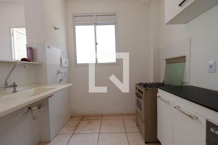 Cozinha de apartamento para alugar com 2 quartos, 45m² em Chácaras Hipica, Ribeirão Preto