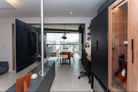 Sala de apartamento à venda com 2 quartos, 92m² em Vila Ipojuca, São Paulo