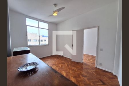 Quarto 1 de apartamento para alugar com 3 quartos, 96m² em Laranjeiras, Rio de Janeiro