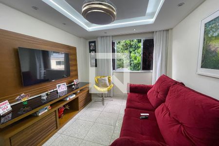 Sala de casa para alugar com 2 quartos, 75m² em Vila Oito de Maio, Duque de Caxias