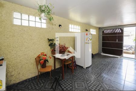 Casa à venda com 139m², 2 quartos e 3 vagas Casa à venda com 139m², 2 quartos e 3 vagasGaragem