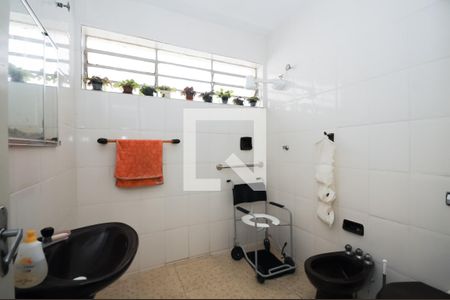 Casa à venda com 139m², 2 quartos e 3 vagas Casa à venda com 139m², 2 quartos e 3 vagasBanheiro Social