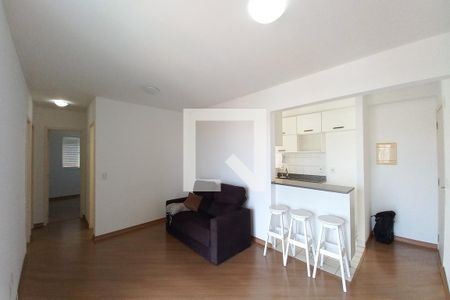 Sala de apartamento para alugar com 3 quartos, 76m² em Vila Marieta, Campinas