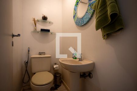 Lavabo de apartamento à venda com 3 quartos, 100m² em Tijuca, Rio de Janeiro