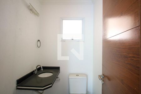 Lavabo de casa de condomínio para alugar com 3 quartos, 202m² em Vila Santa Clara, São Paulo