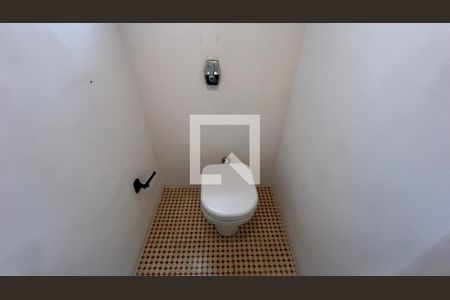 Lavabo de casa para alugar com 4 quartos, 250m² em Jardim Paulistano, São Paulo