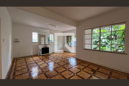 Sala de casa para alugar com 4 quartos, 250m² em Jardim Paulistano, São Paulo