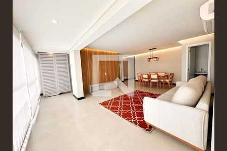 Apartamento à venda com 2 quartos, 92m² em Vila Cordeiro, São Paulo