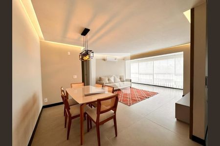 Apartamento à venda com 2 quartos, 92m² em Vila Cordeiro, São Paulo