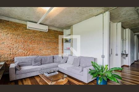 Apartamento à venda com 2 quartos, 135m² em Jardim Europa, São Paulo