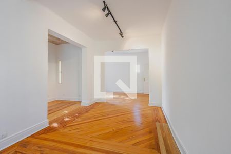 Sala de casa à venda com 3 quartos, 240m² em Jardim Europa, São Paulo