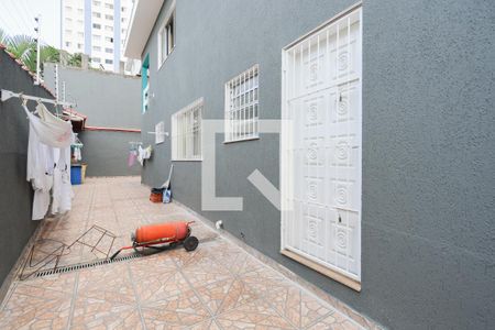 Casa à venda com 298m², 3 quartos e 12 vagas Casa à venda com 298m², 3 quartos e 12 vagasQuintal