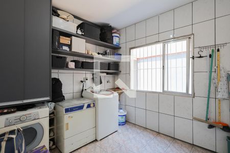 Casa à venda com 298m², 3 quartos e 12 vagas Casa à venda com 298m², 3 quartos e 12 vagasÁrea de serviço