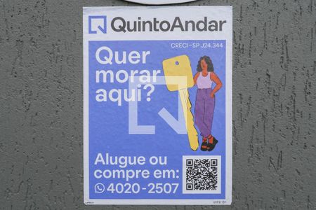 Casa à venda com 298m², 3 quartos e 12 vagas Casa à venda com 298m², 3 quartos e 12 vagasUXFZ-151