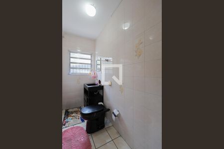 Lavabo de casa para alugar com 3 quartos, 298m² em Vila Roque, São Paulo