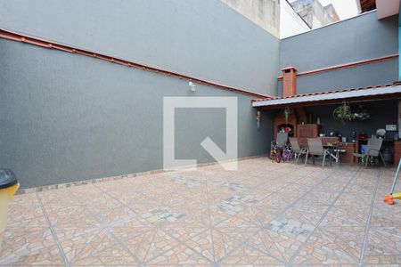 Casa à venda com 298m², 3 quartos e 12 vagas Casa à venda com 298m², 3 quartos e 12 vagasQuintal