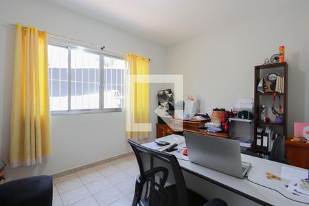 Casa à venda com 298m², 3 quartos e 12 vagas Casa à venda com 298m², 3 quartos e 12 vagasEscritório 1