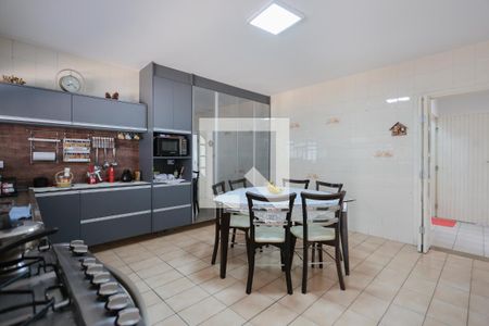 Casa à venda com 298m², 3 quartos e 12 vagas Casa à venda com 298m², 3 quartos e 12 vagasCozinha