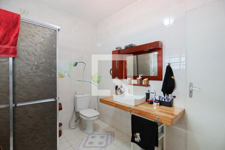 Casa à venda com 298m², 3 quartos e 12 vagas Casa à venda com 298m², 3 quartos e 12 vagasBanheiro da Suíte