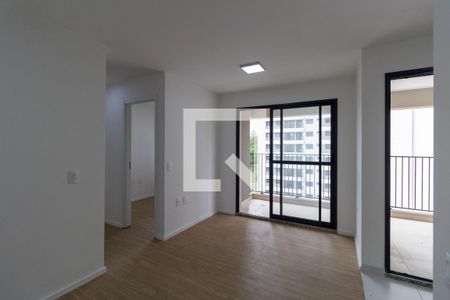 Sala de apartamento à venda com 3 quartos, 69m² em Vila Anastácio, São Paulo