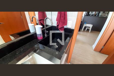 Apartamento à venda com 46m², 2 quartos e 1 vaga Apartamento à venda com 46m², 2 quartos e 1 vagaBanheiro
