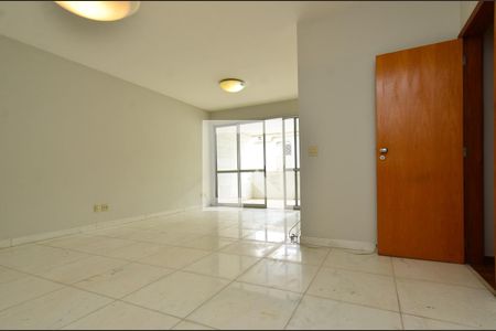 Sala de estar de apartamento para alugar com 4 quartos, 248m² em Centro, Belo Horizonte