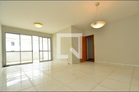 Sala de estar de apartamento para alugar com 4 quartos, 248m² em Centro, Belo Horizonte