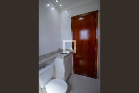 Banheiro de apartamento para alugar com 1 quarto, 30m² em Vila Helena, Sorocaba