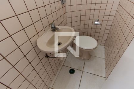 Lavabo de casa para alugar com 3 quartos, 100m² em Água Rasa, São Paulo