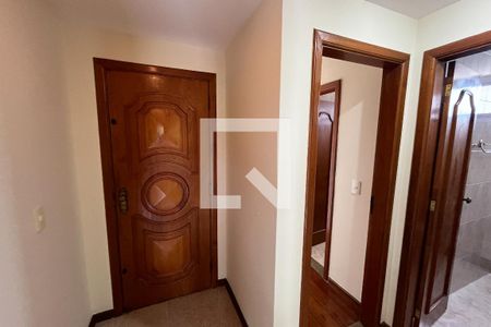 Corredor de apartamento para alugar com 2 quartos, 119m² em Ribeira, Rio de Janeiro